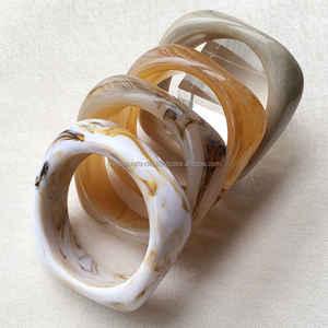 Vente de gros Bracelets en résine faits à la main avec motif fumée Bracelets en bois perles et diamants pour mariages fêtes et cadeaux - Product Image 5