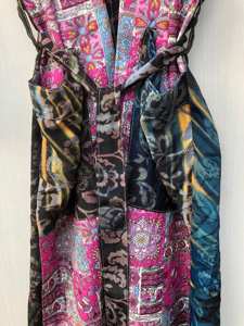 Bata de Baño de Seda Suave Regal House Wear, Bata Multicolor para Dormir, Kimono de Seda Reciclada Vintage de la India al por Mayor - Product Image 3