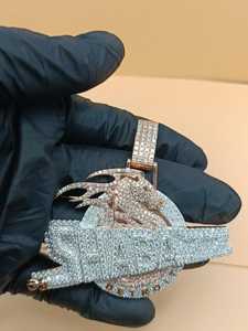 Pendentif Cheval Detroit Personnalisé en Moissanite VVS Certifiée de Luxe, en Argent 925 Plaqué Or Rose Massif, avec Logo/Lettre/Nom Personnalisé - Product Image 4