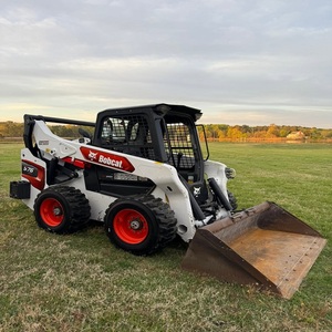 รถตักล้อยาง Bobcat S76 มือสอง ออกแบบมาเพื่องานที่ต้องการความทนทาน พร้อมความสามารถในการเลี้ยวเลื่อนที่ยอดเยี่ยมและผลผลิตสูง - Product Image 4