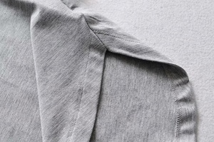 เสื้อกล้ามครอปผู้หญิงสำหรับฤดูร้อน พิมพ์โลโก้ได้ตามต้องการ เนื้อผ้าเจอร์ซีย์ระบายอากาศ แห้งเร็ว ชายเสื้อโค้ง เหมาะสำหรับเล่นโยคะ - Product Image 6