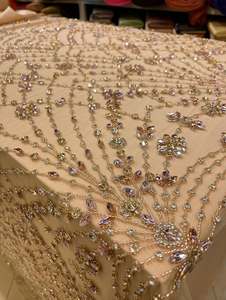 ผ้าลูกไม้ปักลายทำมือสุดพิเศษ ประดับด้วยลูกปัดและเลื่อม เหมาะสำหรับชุดเจ้าสาว ชุดราตรี และงานออกแบบสิ่งทอระดับพรีเมียม - Product Image 2