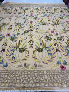 Tissu brodé à la main avec des perles - Product Image 4