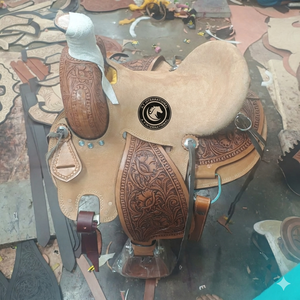 Sillas de Montar de Cuero Occidental de Alta Calidad Personalizables para Caballos de Talla 10-18, Ideales para Carreras de Barriles, Carreras de Trail y Paseos de Placer - Product Image 3