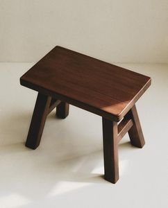 Tabouret en bois durable, construction robuste en bois dur, meuble artisanal adapté aux restaurants, cafés, hôtels et zones résidentielles - Product Image 4