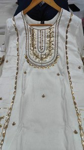 Ensemble Kurti / Robe Traditionnelle pour Femme, Nouveau Design, Col Rond, Style Semi-Cousu, en Fausse Fourrure Peinte à la Main, Collection Été, Prix de Gros - Product Image 6