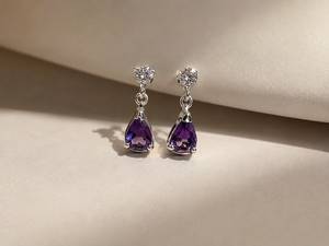 Pendientes de Aro con Corte de Pera en Plata 925 con Moissanita y Diamantes de Imitación, Chapados en Oro de 18K, Diseño Minimalista para Mujer - Product Image 1