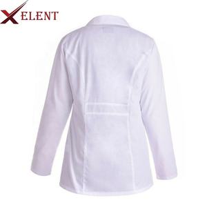 Blouse de laboratoire médical blanche boutonnée à 5 poches pour femme - Product Image 2