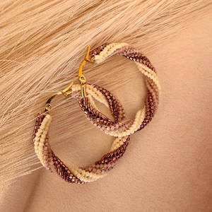Pendientes de aro con cuentas, joyería retorcida hecha a mano, pendientes de aro bohemios elegantes, accesorios de moda para mujer, fabricación de joyas con estilo - Product Image 1