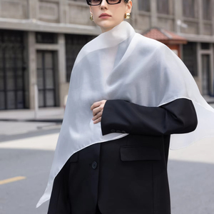 Conjunto de Blazer y Top de Oficina para Mujer, 2 Piezas, Largo, Sólido, Transpirable, con Cuello de Solapa, Corte Regular, Mezcla de Poliéster, Asimétrico, Elegante, ODM OEM - Product Image 1