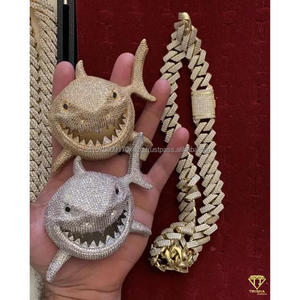 Pendentif de bijoux artisanal représentant une créature marine avec un design de bijoux hip-hop de luxe et une finition de haute qualité - Product Image 5