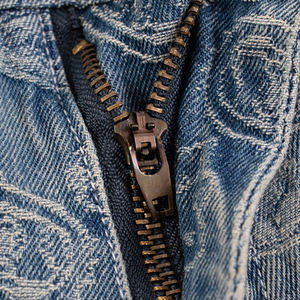 Pantalones Cortos de Mezclilla Elegantes de Primera Calidad para Hombre, Diseño Personalizado 2025, Nuevos Pantalones Cortos Transpirables 100% Algodón en Venta - Product Image 3