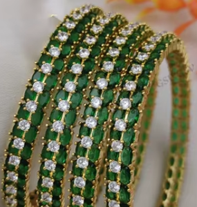 Conjunto de cuatro brazaletes chapados en oro de calidad premium de un gramo de moda elegante con piedra AD para mujer joyería para boda y fiesta - Product Image 2