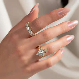 Bague de fiançailles/mariage en or 14 carats de style vintage, cultivée en laboratoire, clarté VS, taille poire, sertie à griffes, unisexe, pour les fêtes, certificat IGI - Product Image 4