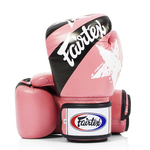ถุงมือชกมวย Fairtex สีชมพู-ดำ คุณภาพสูง สำหรับฝึกซ้อมและแข่งขัน มวยไทย คิกบ็อกซิ่ง ผลิตจากหนังแท้ - Product Image 3