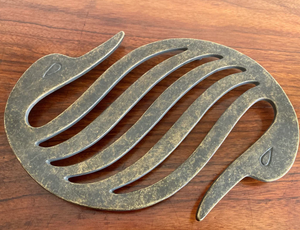 Antique <b>Gold</b> Finish Metal Swan Tabletop Trivet Decorative Kitchenware Accessories Direct Bulk Factory Outlet Exporter Sale - Product Image 1