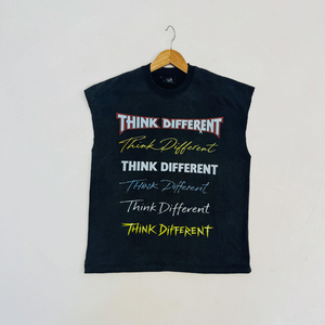 Camiseta Negra sin Mangas para Hombre Five B Think Different, Cuello Redondo, Algodón Jersey, Corte Casual, Logotipo Frontal con Estampado de Letras - Product Image 1