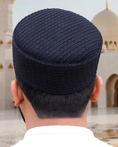 Chapeau Kufi respirant sur mesure Al Asar OEM – Tissu de costume de qualité supérieure, chapeau de prière traditionnel pour hommes musulmans - Product Image 2