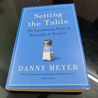 Setting Table Danny Meyer English Livre broché de haute qualité 336 pages Économie Finance Restauration Hôtellerie Gestion
