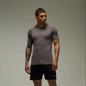 Camiseta deportiva de manga corta para hombre, ajustada, para gimnasio, entrenamiento muscular, compresión, cuello redondo, fitness, top ajustado para hombre - Product Image 1