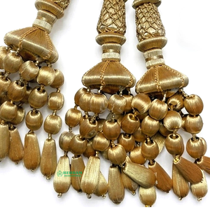 Frange de rideau en cordon métallique à pampilles de perles dorées de qualité supérieure, travail manuel, pour vêtements liturgiques, uniformes religieux et ornements. - Product Image 3