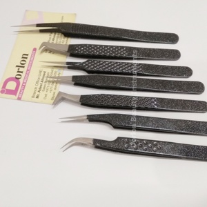 Pinzas para Extensión de Pestañas de Volumen de Marca Privada al por Mayor, Pinzas para Pestañas de Color Negro Brillante, Pinzas Rectas de Aislamiento - Product Image 2
