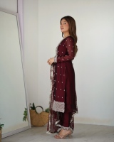 Ensemble trois pièces pour femme, Kurta en soie Rangoli Pure Blooming brodée, avec pantalon Salwar et dupatta en dentelle fantaisie, entièrement cousu.