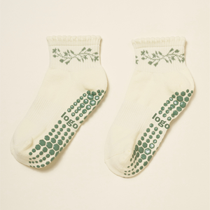 <b>Custom</b> logo Non-Slip Ankle <b>Socks</b> With Floral Pattern And <b>Grip</b> Bottom For Yoga Kids Cotton <b>Socks</b> Spring Wear - Product Image 1