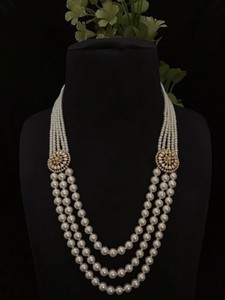 Ensemble collier et boucles d'oreilles longs en argent plaqué, perles et diamants, style antique, pour femme, idéal pour fiançailles, mariage ou occasions spéciales - Product Image 2