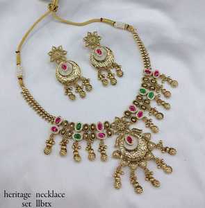 Wholesale High Quality New Vintage Copper Gold Plated <b>Crystal</b> Bridal Jewelry <b>Set</b> Long Mala Necklace Earrings Maang Wedding Gift - Product Image 1