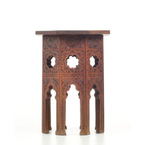 Mesa de centro/mesa auxiliar marroquí artesanal de latón grabado con base de madera plegable para decoración de sala de estar en oferta - Product Image 6