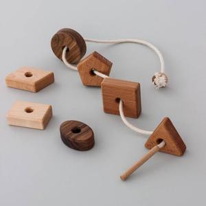 Rompecabezas piramidal de madera hecho a mano, nuevo, éxito de ventas, en tendencia - juguete infantil artesanal de madera - Product Image 2