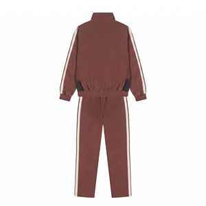 Conjunto Deportivo Cortavientos de Nailon Personalizado, Chaqueta y Pantalones Ligeros de Estilo Urbano con Bloques de Color para Hombre y Mujer - Product Image 6