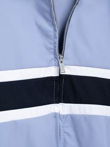 เสื้อแจ็คเก็ตกันลมแฟชั่นใหม่คุณภาพพรีเมียมสำหรับผู้ชาย แขนยาว สวมใส่สบาย - Product Image 4