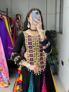 Designer Bandhani Print With Kutchi Work And Real Mirror Work Rayon Cotton <b>Lehenga</b> With <b>Top</b> Ready To Wear Navratri <b>Lehenga</b> Choli - Product Image 2