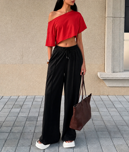 Camiseta Corta Asimétrica con Hombros Descubiertos, Manga Corta, para Mujer, Algodón Suave, Acabado Plano, Personalización DTF, Marca Minimalista - Product Image 4