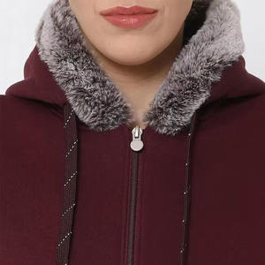 Ensemble de survêtement pour femme à manches longues, couleur unie, décontracté, avec poches latérales, matière polyester respirante, haut à capuche rouge - Product Image 6