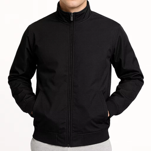Chaqueta Softshell Premium Negra con Cierre y Cuello Alto para Hombre, Elegante, Minimalista, Cómoda, Transpirable y Resistente para Todas las Temporadas - Product Image 1