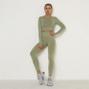 Conjuntos Deportivos Personalizados de Alta Calidad, Ropa Deportiva sin Costuras de Manga Larga, Top de Yoga Transpirable de 2 Piezas y Leggings para Entrenamiento - Product Image 1