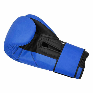 Guantes de Boxeo Personalizados de Estilo Nuevo 2026 a Precio Económico, Guantes de Boxeo de Alta Calidad y Diseño Ligero Hechos en Pakistán - Product Image 2