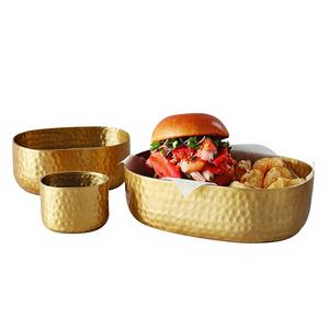 Bols élégants en métal noir, écologiques, de forme et de taille personnalisées, fabriqués avec des technologies artisanales garanties, pour les importateurs en gros aux Émirats arabes unis, au Golfe et en Arabie Saoudite. - Product Image 1