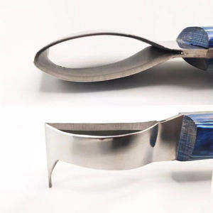 Cuchillos de Herrador de Acero de Damasco Premium para Recortar Herraduras |   Herramientas Veterinarias de Hoja Forjada a Mano |   Marca Privada OEM - Product Image 4