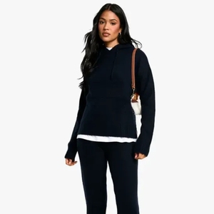 ชุดกีฬาแบรนด์ DUOLLB คุณภาพสูง แฟชั่นทันสมัย ลายปักอักษร พร้อมแถบข้างแบบริบบิ้น กางเกงวอร์มขายาว ชุดวอร์ม - Product Image 1