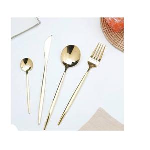 Ensemble de couverts en métal doré faits à la main de style moderne, personnalisés pour les mariages, la restauration et les fournitures de restaurants durables - Product Image 3