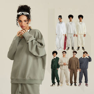 Ensemble de survêtement décontracté pour femmes en tricot uni avec pantalon court au-dessus du genou et sweat-shirt à col rond - 100% coton respirant - Product Image 1