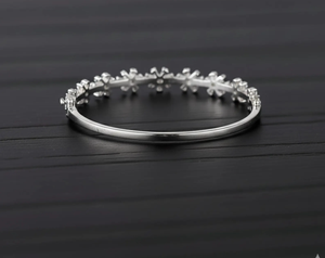 Brazalete de Plata de Ley 925 con Diamantes de Moissanita, Hermoso Regalo Personalizado para Ella - Product Image 4