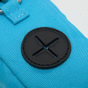 Sac à déjections pour chats et chiens en polyester durable, léger, résistant à l'eau, avec fermeture à bouton, portable et pratique - Product Image 5