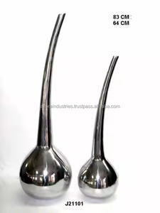 Vase à fleurs en aluminium de haute qualité pour bourgeons avec finition polonaise miroir Vase à bourgeon décoratif en gros par Azora industries - Product Image 2