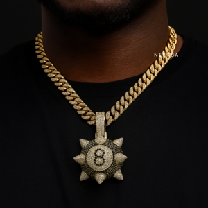 Colgante de Bola 8 con Púas - Colgante de Moissanita Totalmente Engastado en Plata 925, Colgante Hiphop de Moissanita Hecho a Mano por Artesano Indio - Product Image 1