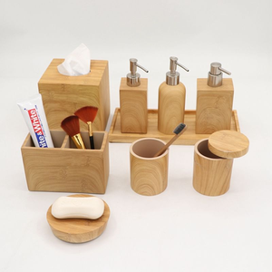 Juego de Accesorios de Baño de Resina con Acabado de Madera, Suministrado por Fábrica - Product Image 1